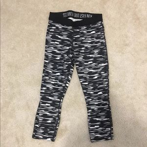 Nike Dri-Fit Cropped Leggings